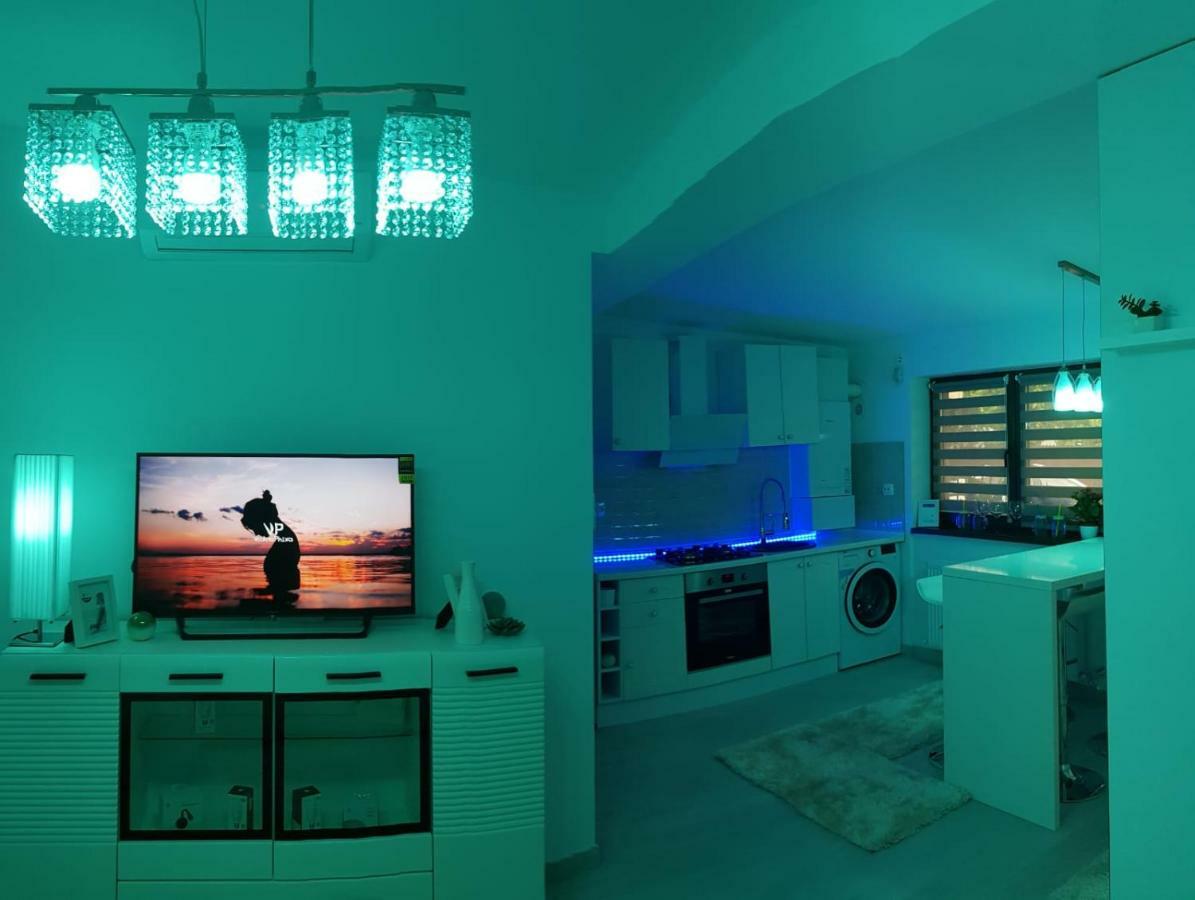 Smart Home Lux ยาช ภายนอก รูปภาพ